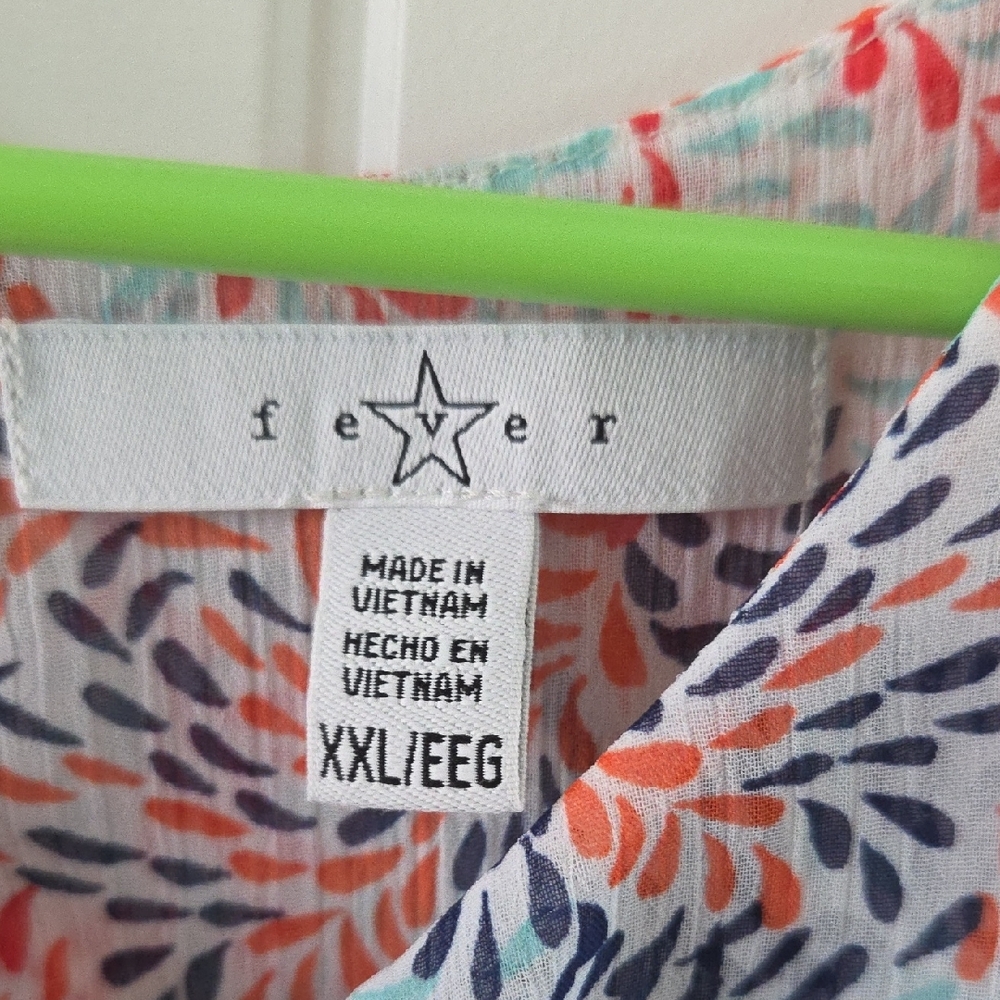 Fever Multicolor Leaf Pattern Top - Picture 2 of 5